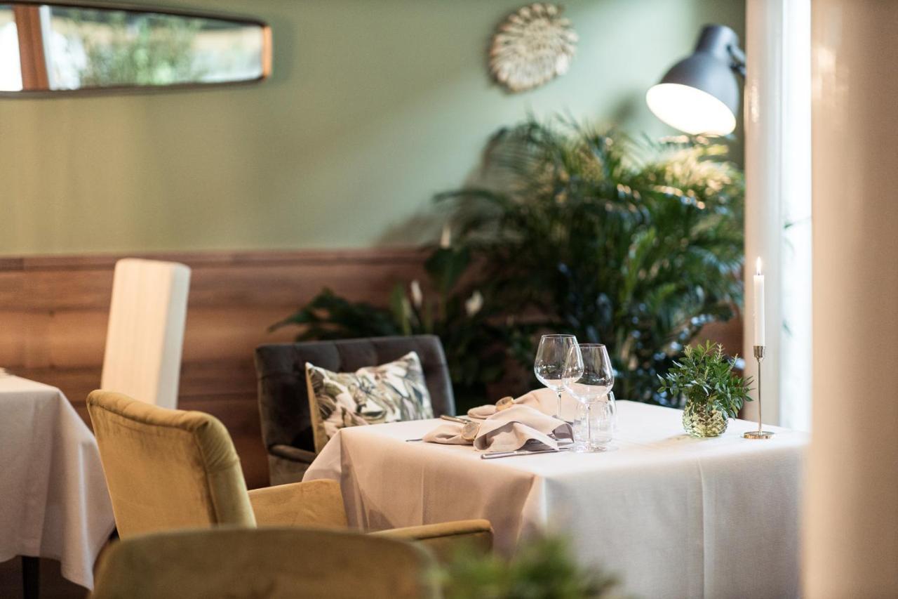 Boutique Zum Rosenbaum Hotel 4*
