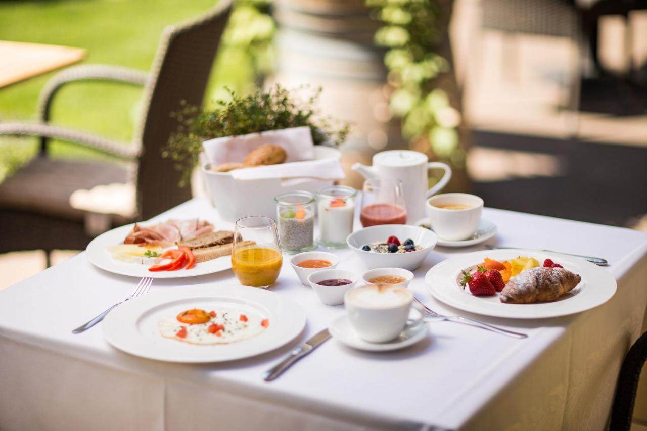 Boutique Zum Rosenbaum Hotel 4*