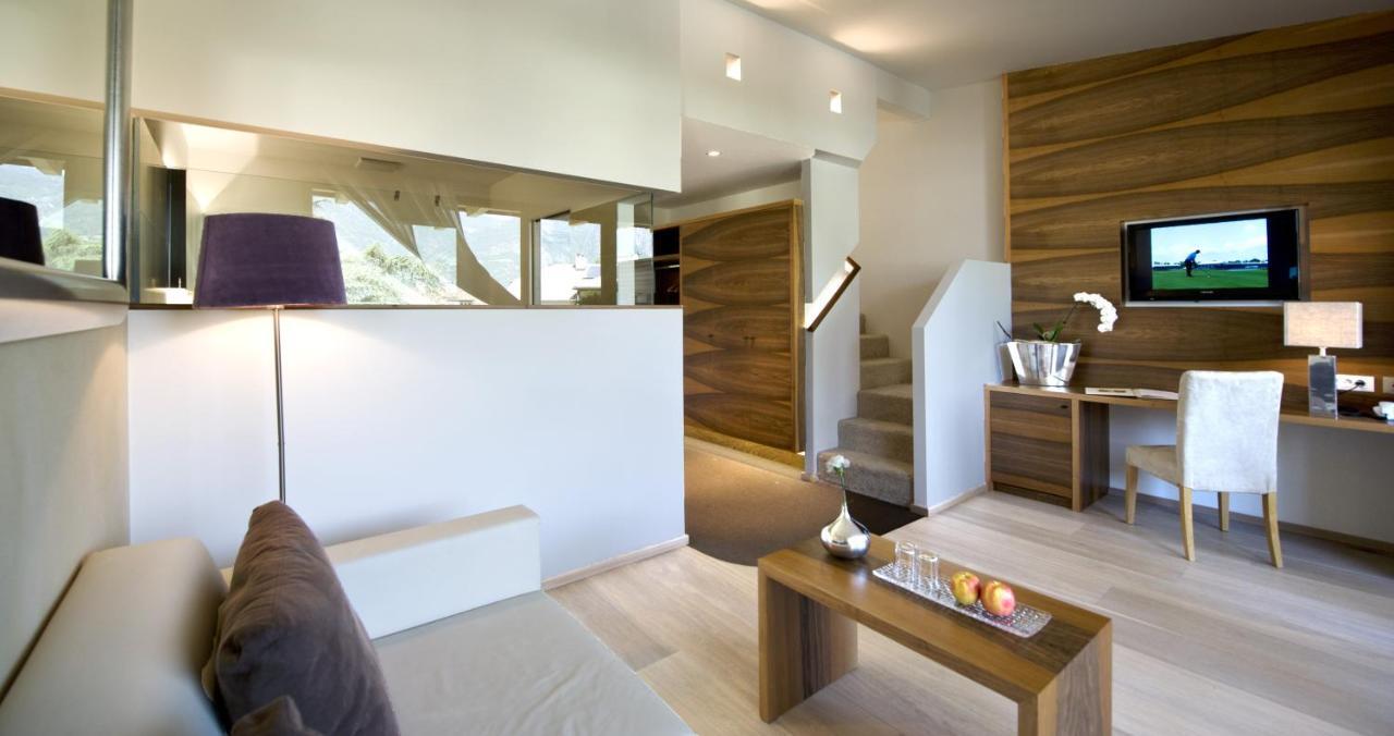 Hotel Boutique Zum Rosenbaum 4*